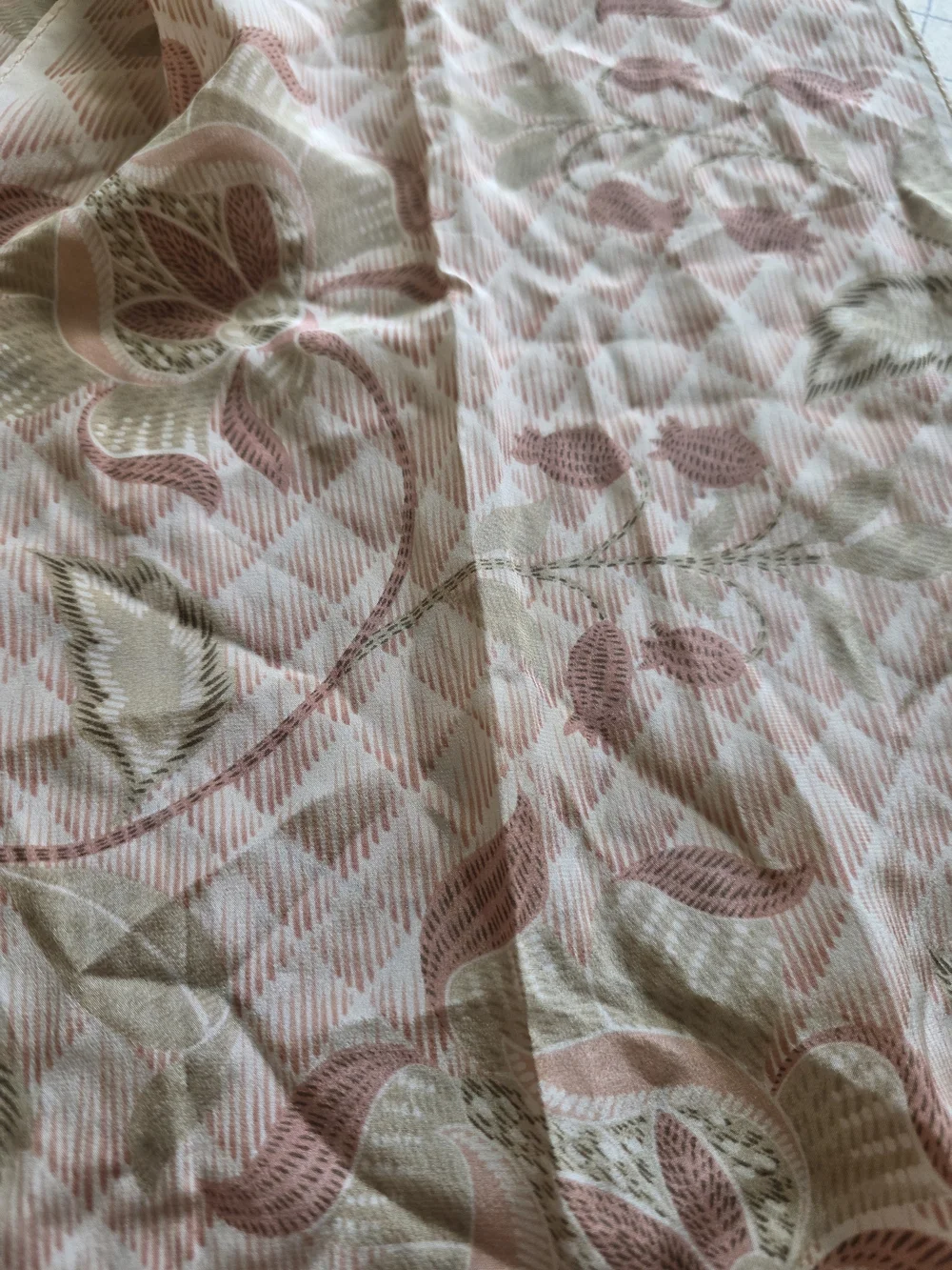 Vintage J.G. Hook 100% Silk Scarf Pink Floral Lattice Jacquard Oblong Wrap 11x51